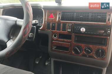 Минивэн Volkswagen Transporter 2001 в 