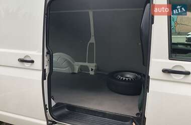 Грузовой фургон Volkswagen Transporter 2017 в 
