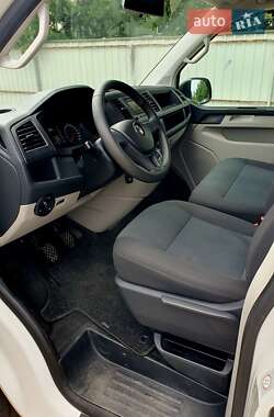Грузовой фургон Volkswagen Transporter 2017 в 