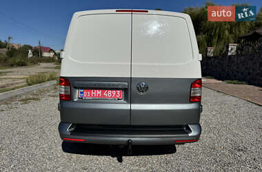 Минивэн Volkswagen Transporter 2014 в 