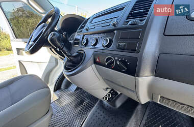 Минивэн Volkswagen Transporter 2014 в 