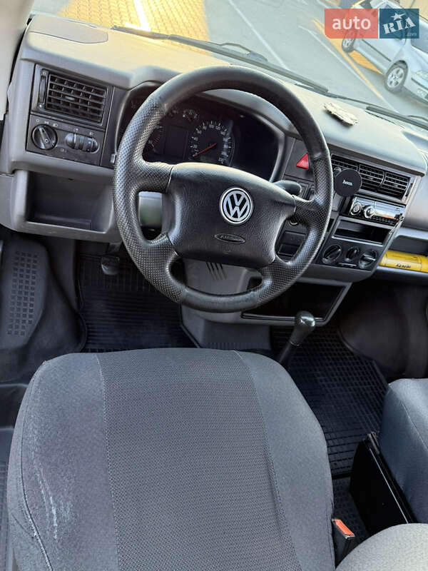 Минивэн Volkswagen Transporter 2001 в Виннице