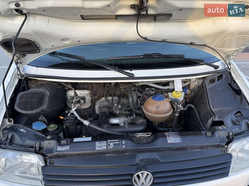 Минивэн Volkswagen Transporter 2001 в Виннице