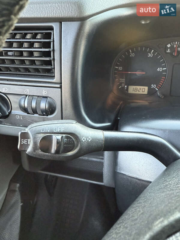 Минивэн Volkswagen Transporter 2001 в Виннице