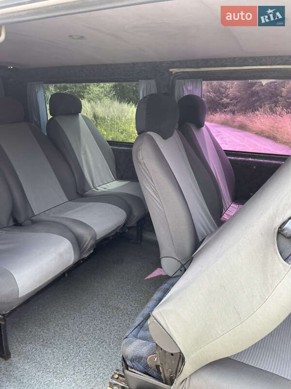 Минивэн Volkswagen Transporter 2001 в Городке