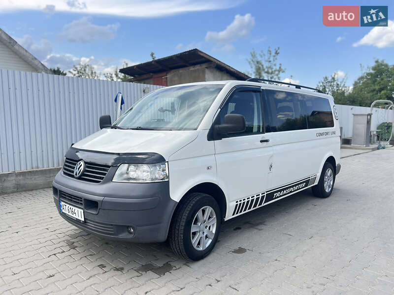 Минивэн Volkswagen Transporter 2004 в Косове