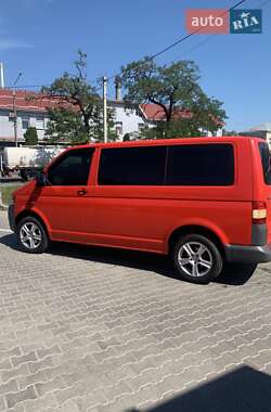 Минивэн Volkswagen Transporter 2010 в 