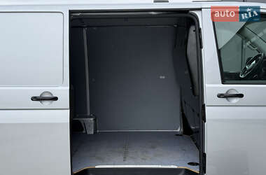 Грузовой фургон Volkswagen Transporter 2021 в 