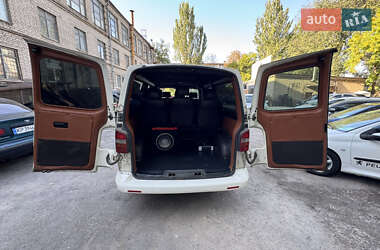 Минивэн Volkswagen Transporter 2004 в 