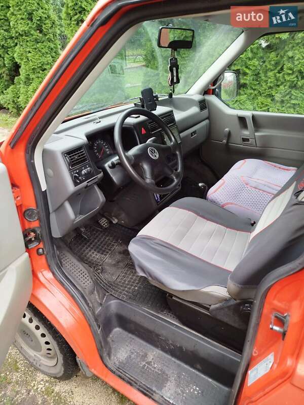 Минивэн Volkswagen Transporter 2001 в Бродах