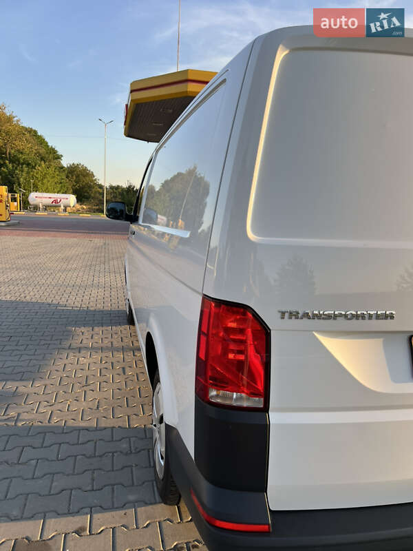 Грузовой фургон Volkswagen Transporter 2022 в Луцке