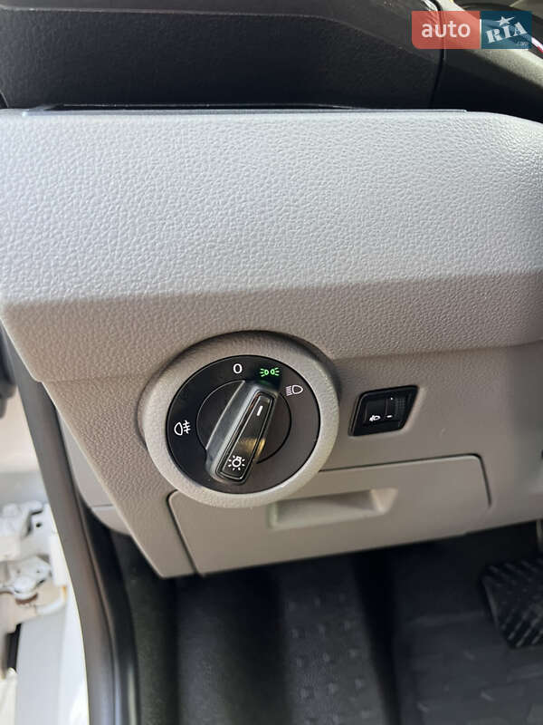 Грузовой фургон Volkswagen Transporter 2022 в Луцке