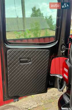 Минивэн Volkswagen Transporter 2016 в 