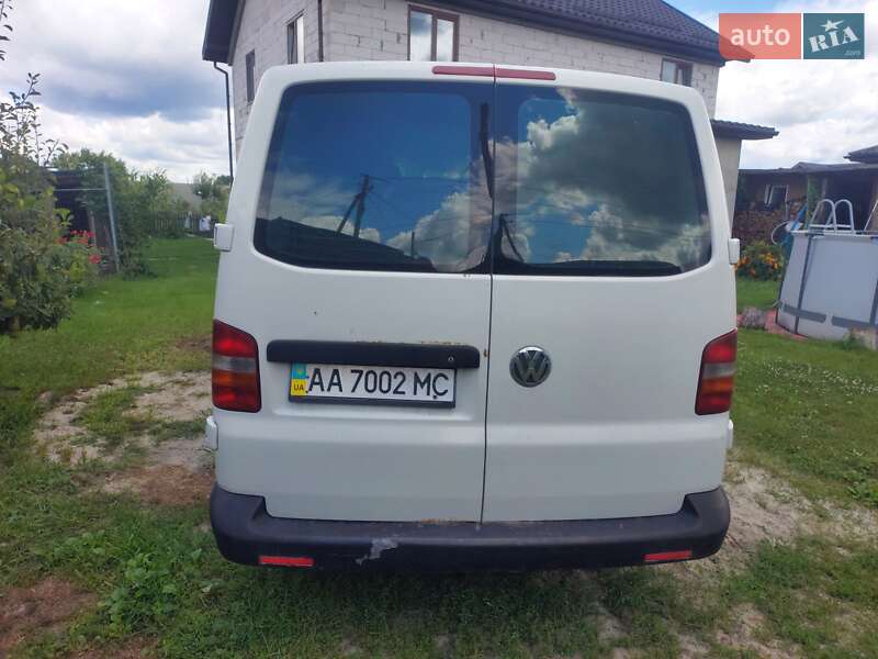 Минивэн Volkswagen Transporter 2004 в Киеве