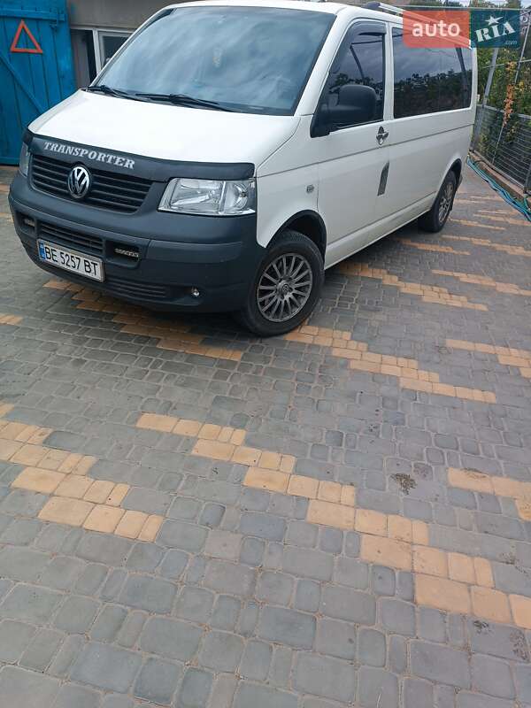 Минивэн Volkswagen Transporter 2006 в Березнеговатом