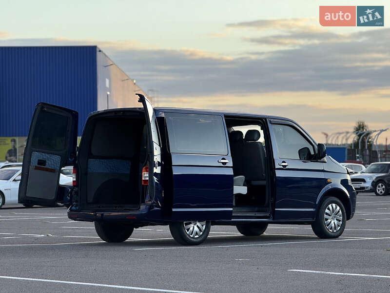 Минивэн Volkswagen Transporter 2005 в Виннице