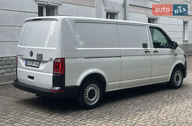 Грузовой фургон Volkswagen Transporter 2016 в 