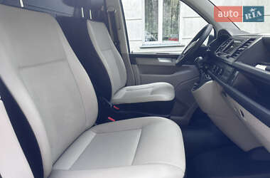 Грузовой фургон Volkswagen Transporter 2016 в 