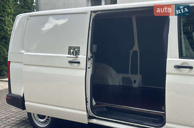 Грузовой фургон Volkswagen Transporter 2016 в 