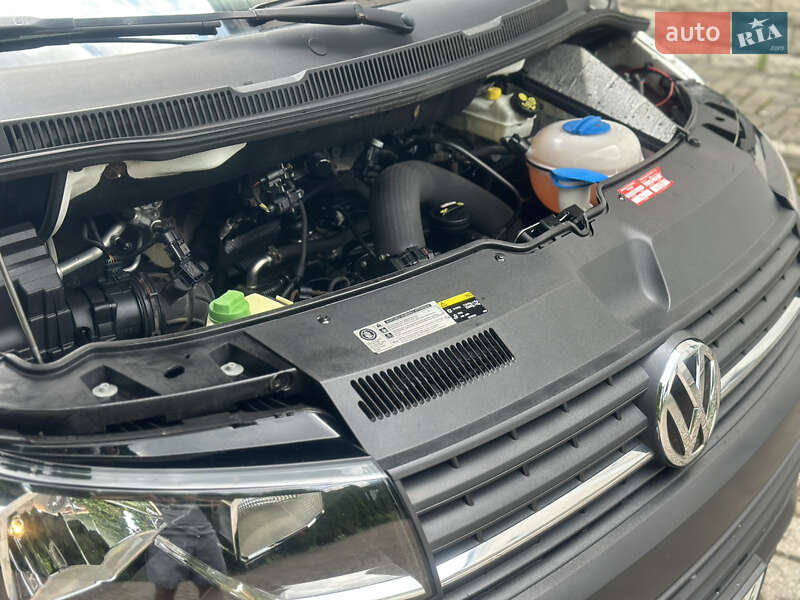 Грузовой фургон Volkswagen Transporter 2016 в Дубно