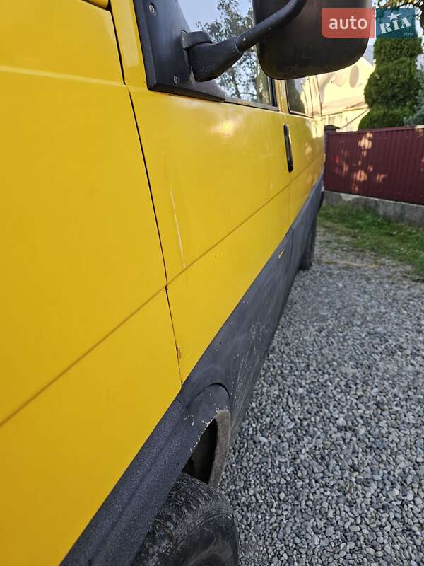 Минивэн Volkswagen Transporter 1997 в Кутах