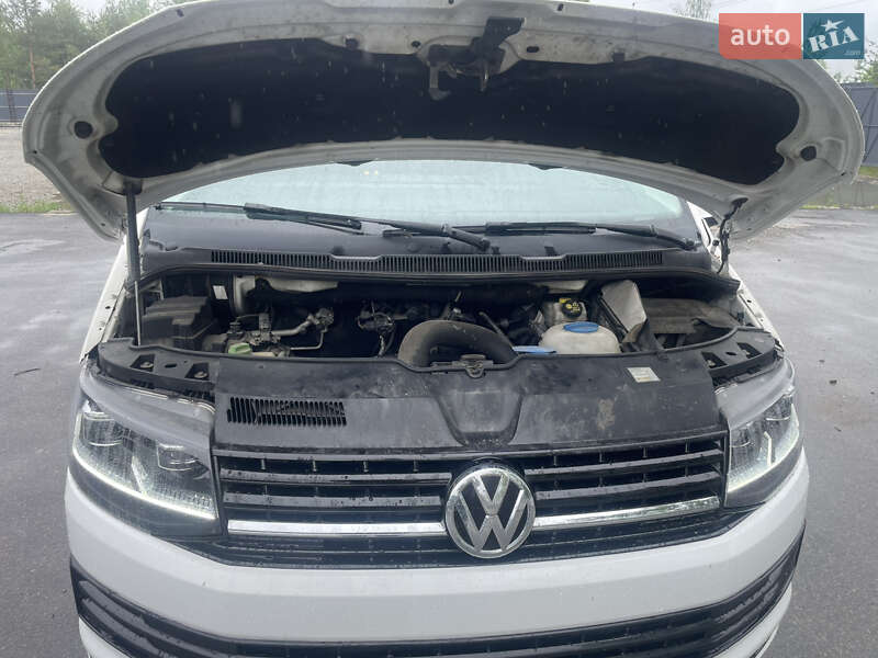Грузовой фургон Volkswagen Transporter 2017 в Житомире