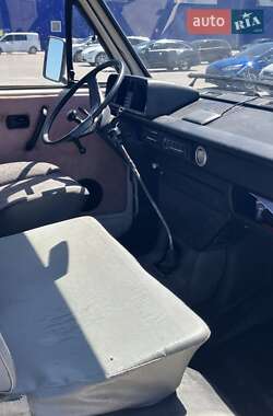 Грузопассажирский фургон Volkswagen Transporter 1986 в 