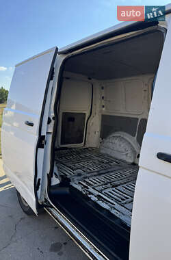 Грузовой фургон Volkswagen Transporter 2015 в 