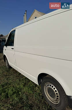 Грузовой фургон Volkswagen Transporter 2015 в 