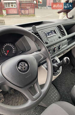 Минивэн Volkswagen Transporter 2018 в 