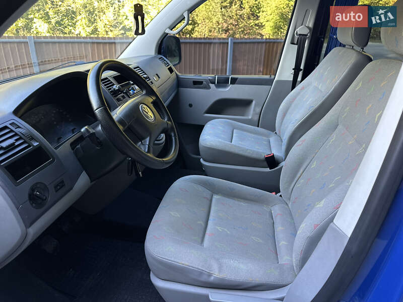 Минивэн Volkswagen Transporter 2005 в Виннице