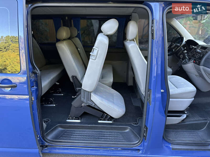 Минивэн Volkswagen Transporter 2005 в Виннице