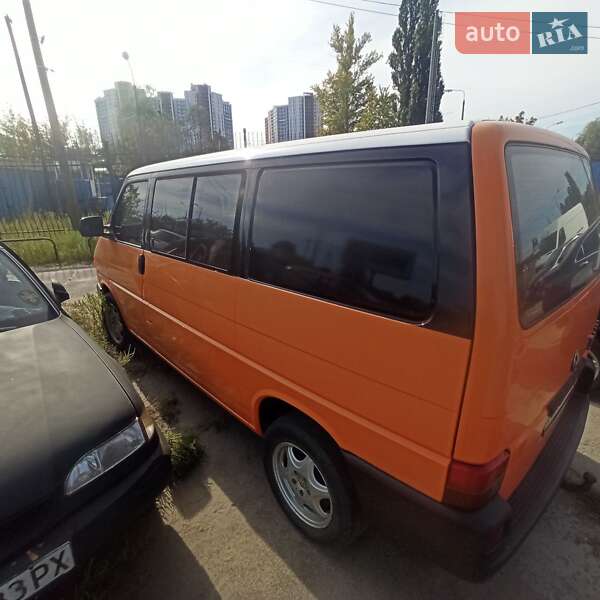 Минивэн Volkswagen Transporter 1997 в Киеве