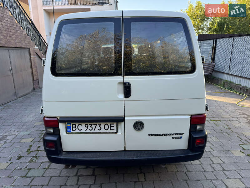 Минивэн Volkswagen Transporter 2002 в Львове