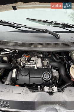 Минивэн Volkswagen Transporter 2006 в 