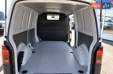 Грузовой фургон Volkswagen Transporter 2021 в 