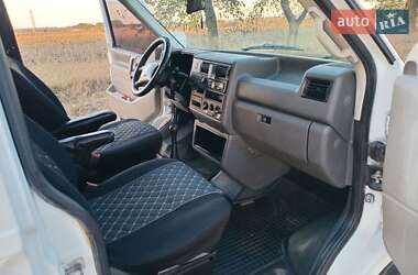 Минивэн Volkswagen Transporter 2000 в 