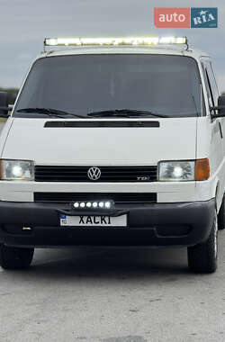 Минивэн Volkswagen Transporter 2001 в 