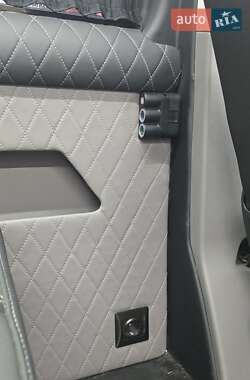 Минивэн Volkswagen Transporter 2020 в 