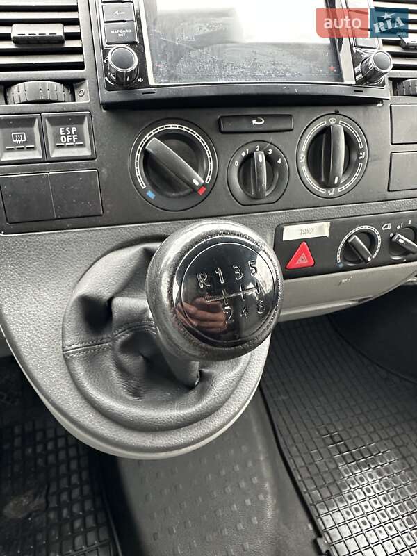 Минивэн Volkswagen Transporter 2006 в Белогородке