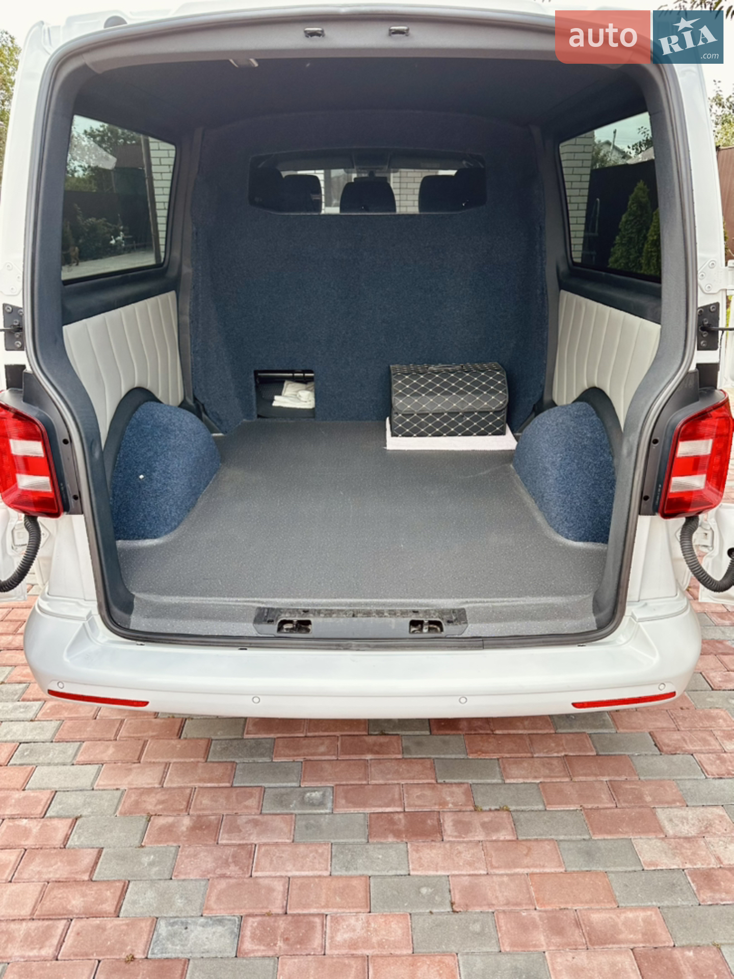 Volkswagen Transporter 2018 VIN WV1ZZZ7HZKH007319 фото оголошення 14 з 37