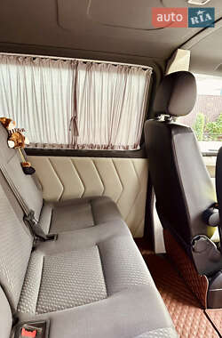 Минивэн Volkswagen Transporter 2018 в 