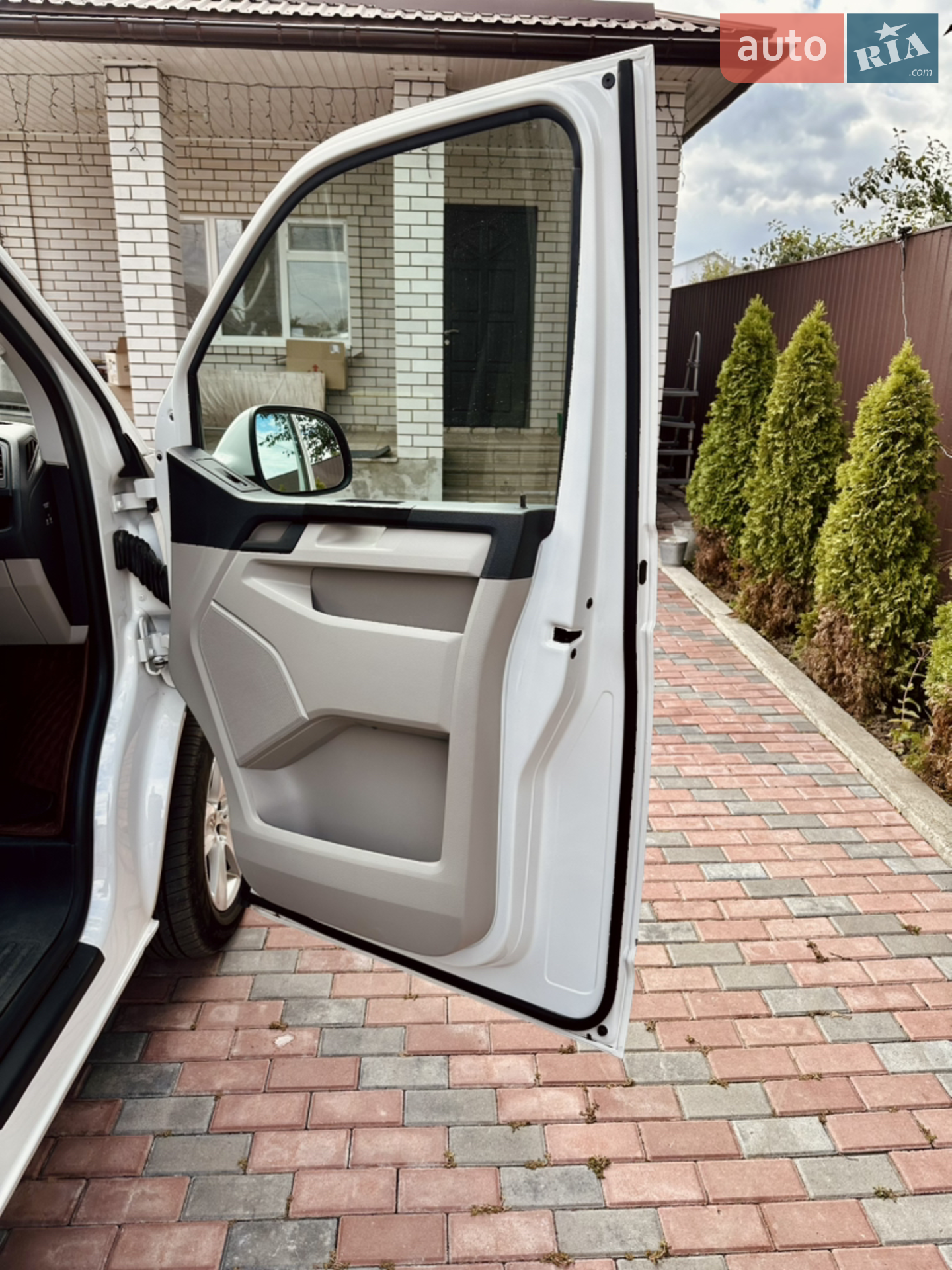 Volkswagen Transporter 2018 VIN WV1ZZZ7HZKH007319 фото оголошення 29 з 37