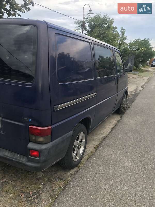 Минивэн Volkswagen Transporter 2002 в Киеве