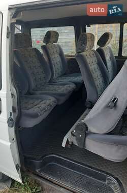 Минивэн Volkswagen Transporter 2002 в 