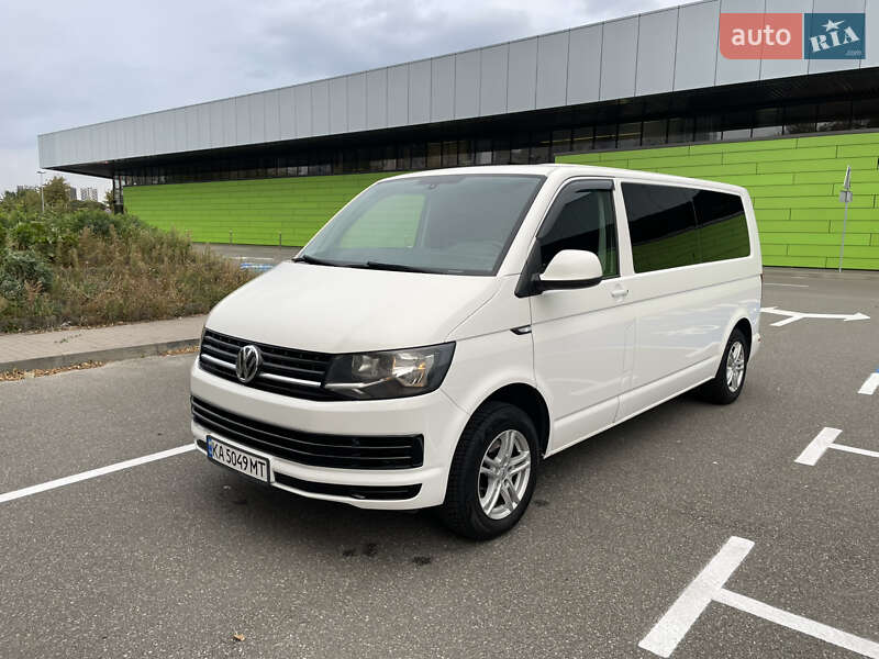 Минивэн Volkswagen Transporter 2016 в 