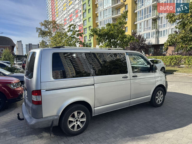 Мінівен Volkswagen Transporter 2009 в Броварах