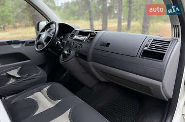 Вантажний фургон Volkswagen Transporter 2006 в 