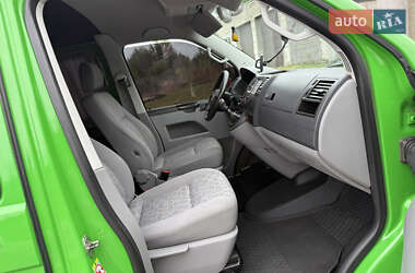 Минивэн Volkswagen Transporter 2009 в 