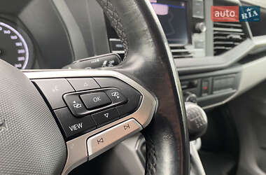 Грузовой фургон Volkswagen Transporter 2021 в 